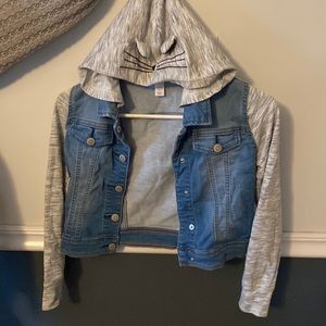 Cat & Jack, kitty hood, soft Jean jacket, size 7/8, great condition